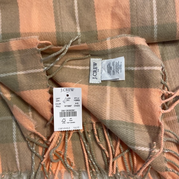 J.Crew 🧣 length 78” wide 24” brand new see all photos (N4) - Picture 8 of 8